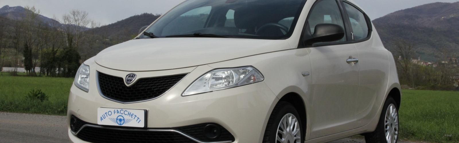 Lancia Ypsilon 1.2 Silver 69cv